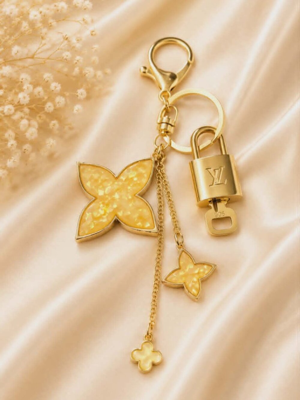 Authentic Louis Vuitton Gold Lock 🔒 Unbranded Flower Keychain Bag Charm LV